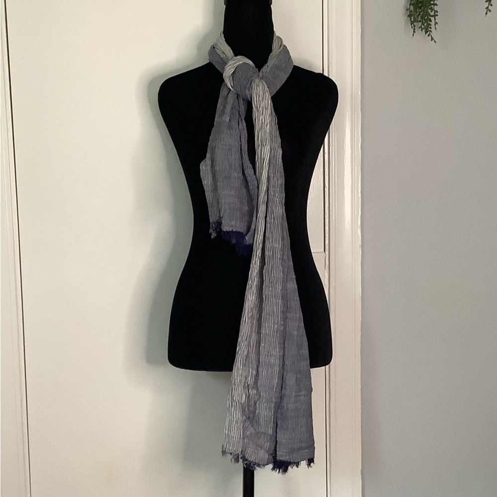 Scarf - Picture 2 of 4